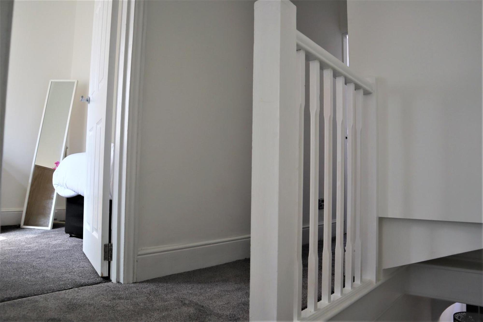 Victoria 4 Bedroom Serviced House Short Lets - Near Northampton Gen Hosp & Town Centre מראה חיצוני תמונה